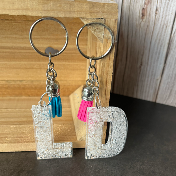 Découpe sur acrylique avec lettre