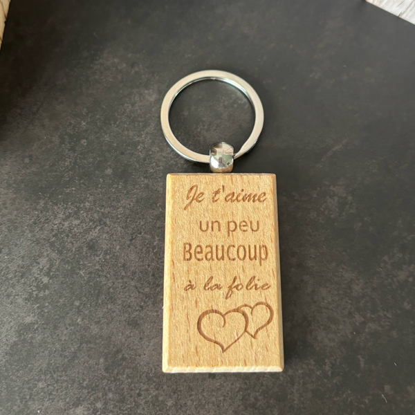 Porte clé gravé en bois