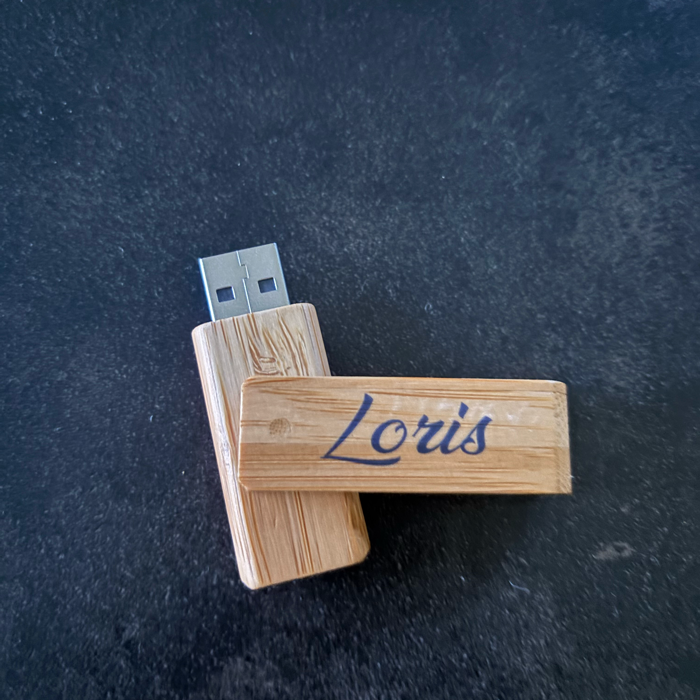 Clé USB bambou personnalisée gravure laser mariage logo entreprise Kallima Design