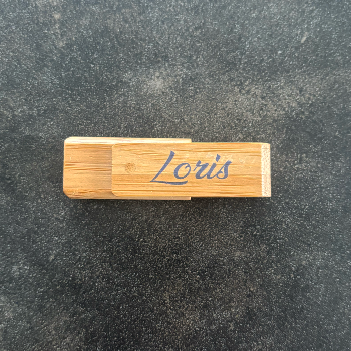 Clé USB bambou personnalisée gravure laser mariage logo entreprise Kallima Design