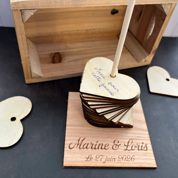 Livre d'or avec socle gravé avec coeur empilable