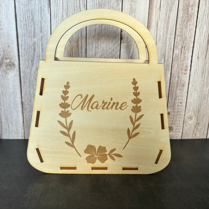 Sac à main décoratif en bois naturel personnalisé au prénom avec gravure de motifs lavande