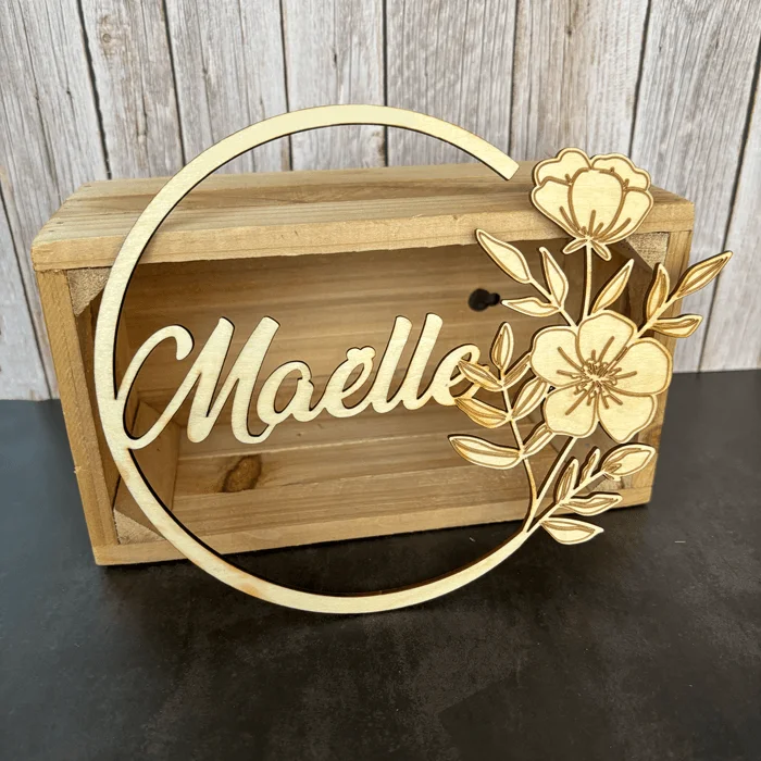 Cercle prénom bois personnalisé décoration murale chambre bébé naissance Kallima Design